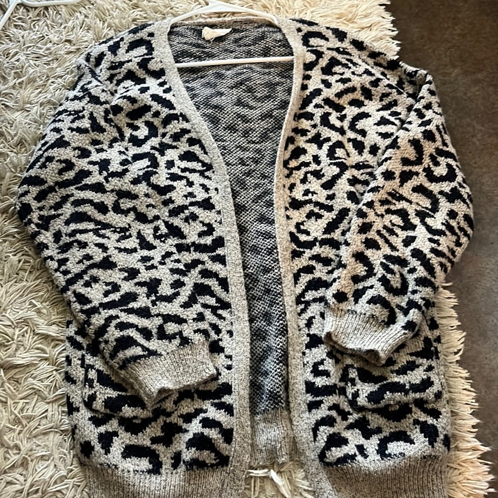 girls 13/14 cheetah print cardigan